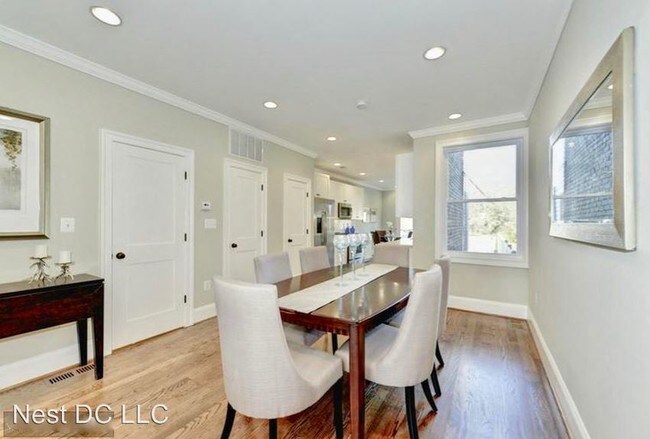 Building Photo - 4 br, 3.5 bath House - 709 Longfellow St NW