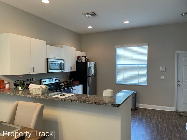 Building Photo - 2 br, 2.5 bath House - 2820 1st Ave S