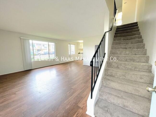 Foto del edificio - 1567 Stanton Pl