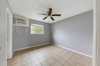 Building Photo - 3906 Video St