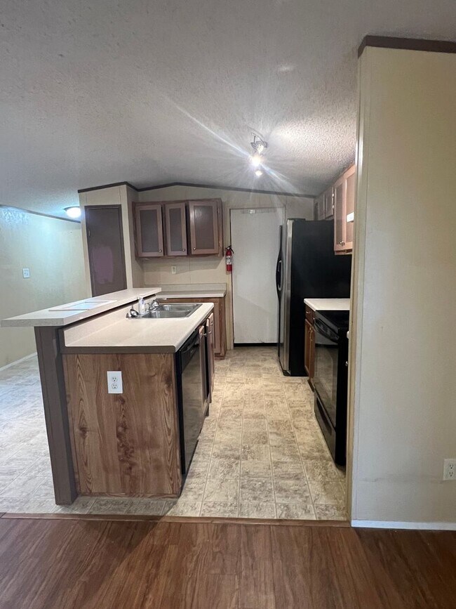 Foto del edificio - 3 Bedroom 2 Bath Mobile Home located in South Lake Charles