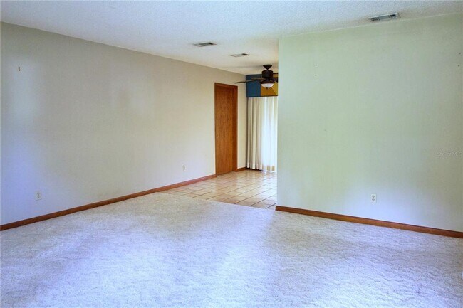 Foto del edificio - 6449 Eve St