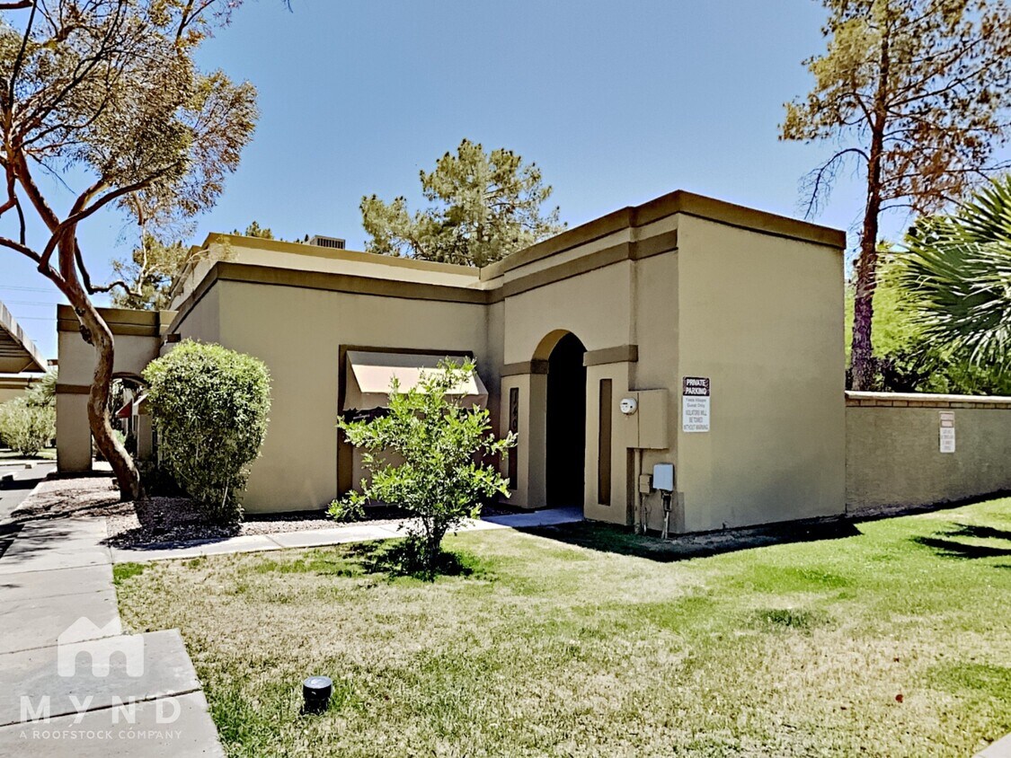 Primary Photo - 1402 La Jolla Dr