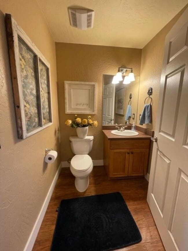 Building Photo - 2 br, 2.5 bath House - 2024 Marina Court