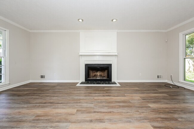 Building Photo - 603 Chatham Trail