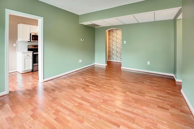Building Photo - 1800 Key Blvd