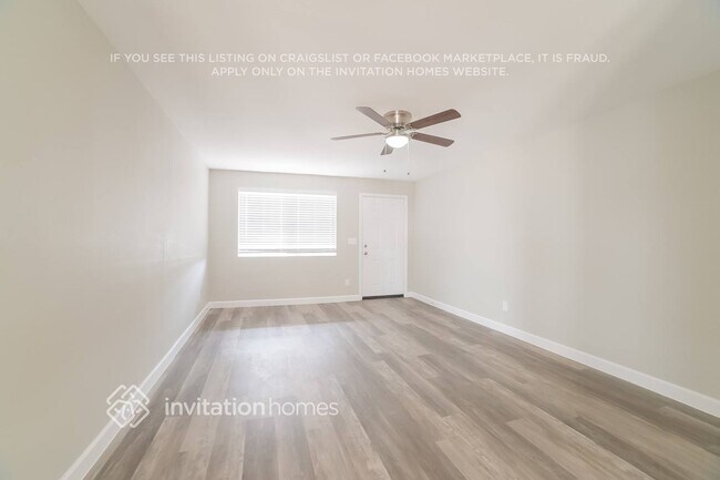 Foto del edificio - 2464 E Billings St