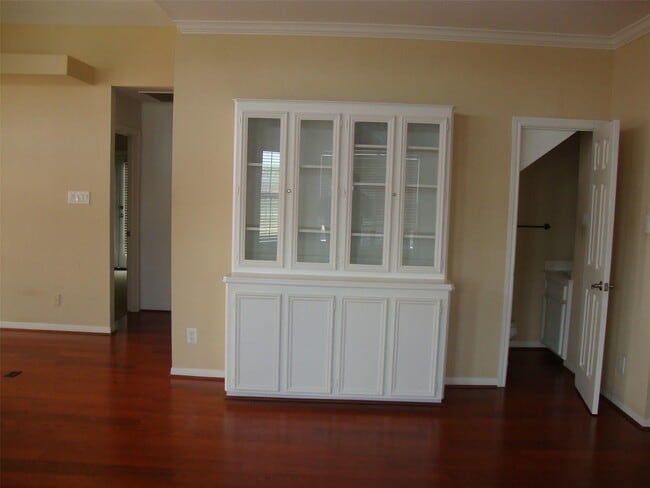 Foto del edificio - 1406 Lotus Dr
