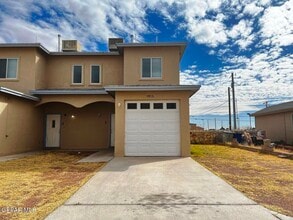 Building Photo - 5913 Cielo De Oro Pl