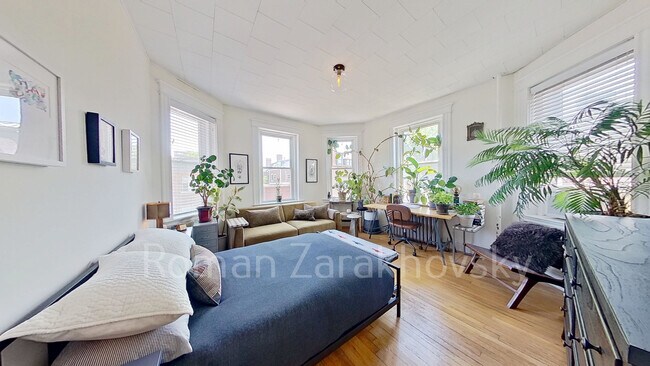 Foto del edificio - 42 Strathmore Rd