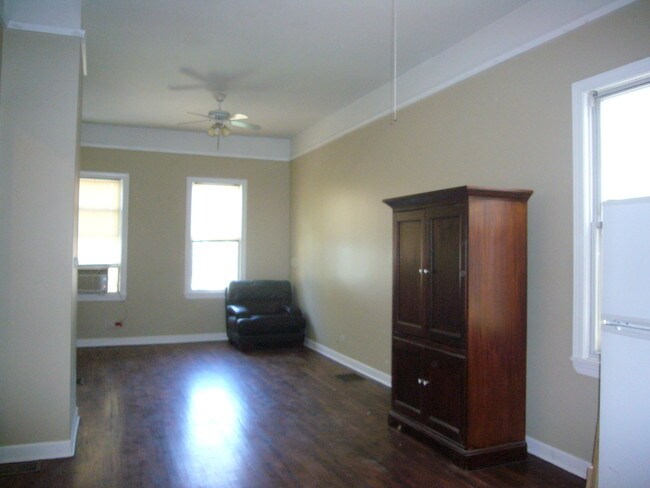 Building Photo - 5025 W 29th Pl