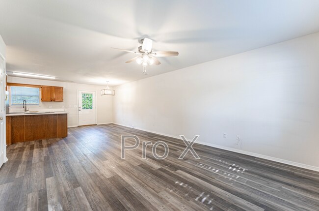 Foto del edificio - 2404 S. 16th St.