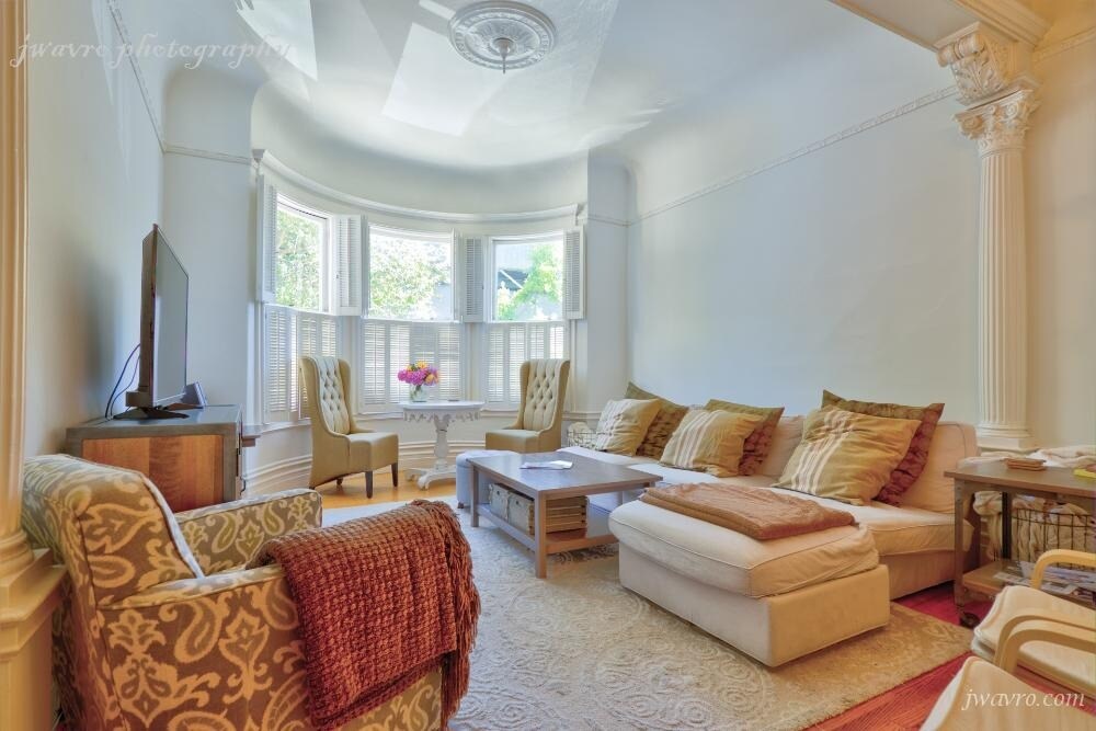Foto principal - 2440 Clay St