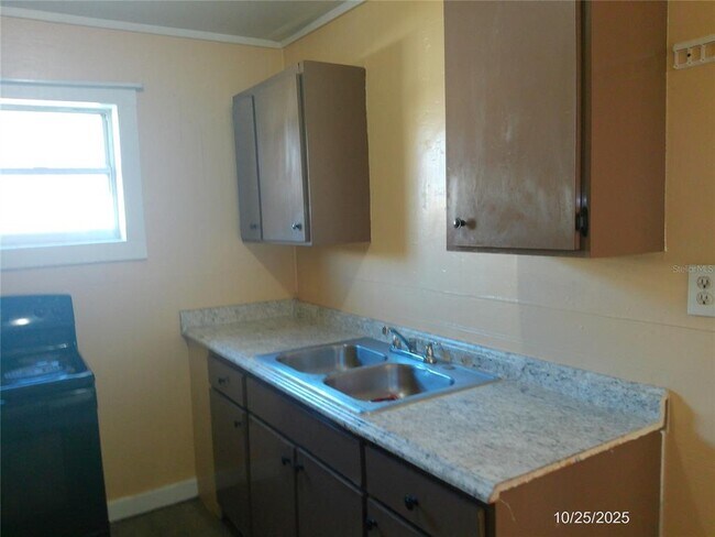 Foto del edificio - 1235 Laurel St