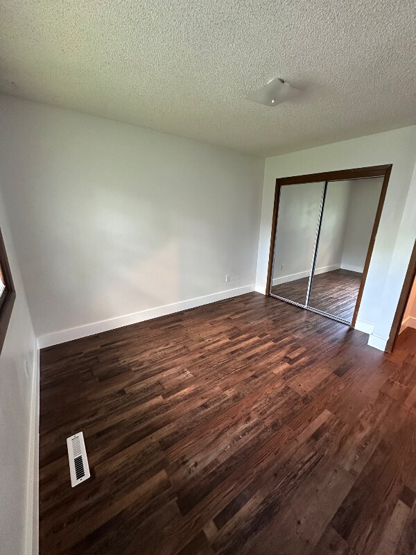 Foto del edificio - 7809 Prairie Ave