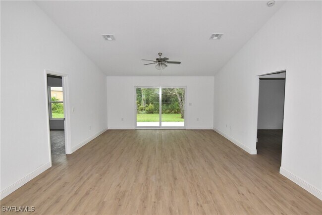 Building Photo - 5289 Caputo Ave