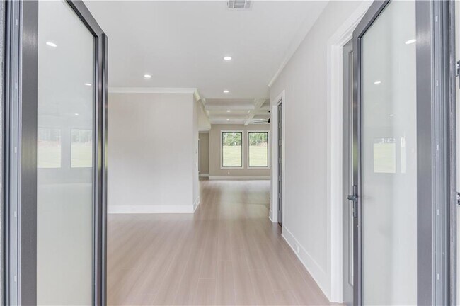 Building Photo - 37 Deer Cyn Dr