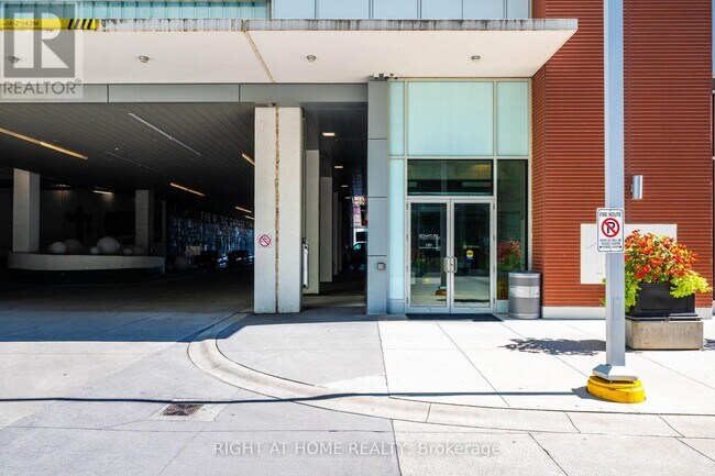 Photo du bâtiment - 180 Enterprise Blvd