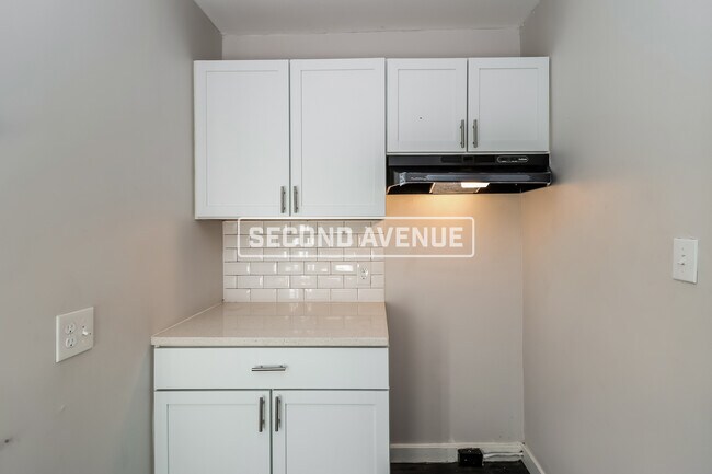 Foto del edificio - 3350 Cavanaugh Ave