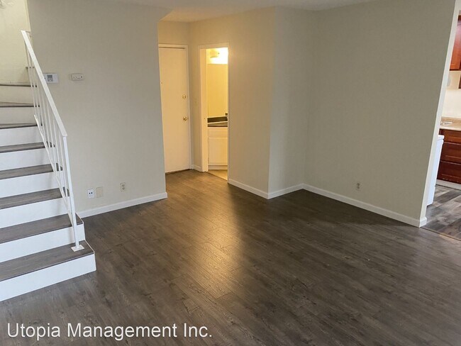 Foto del edificio - 2 br, 1.5 bath House - 444 Corcoran Ave #2