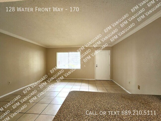 Foto del edificio - 128 Water Front Way