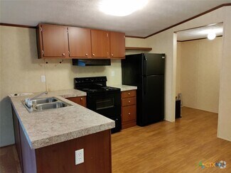 Building Photo - 156 Apache Trail
