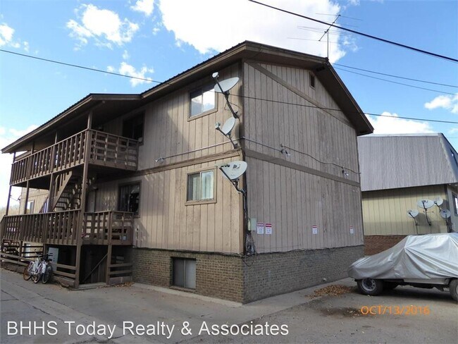 Building Photo - 2 br, 1 bath House - 306 N 9th B1
