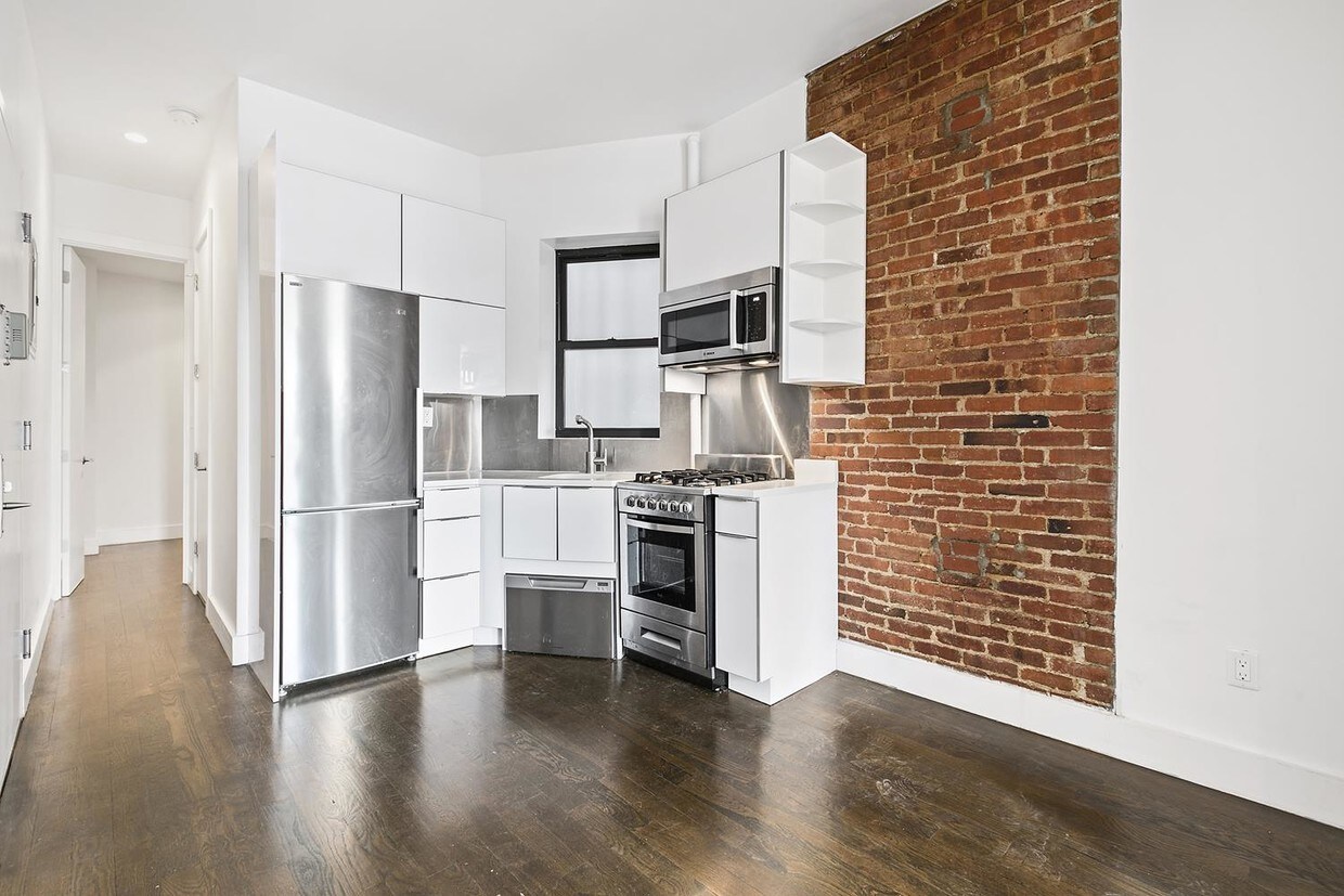 Primary Photo - 442 Tenth Avenue