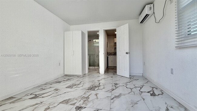 Foto del edificio - 12435 SW 42nd St
