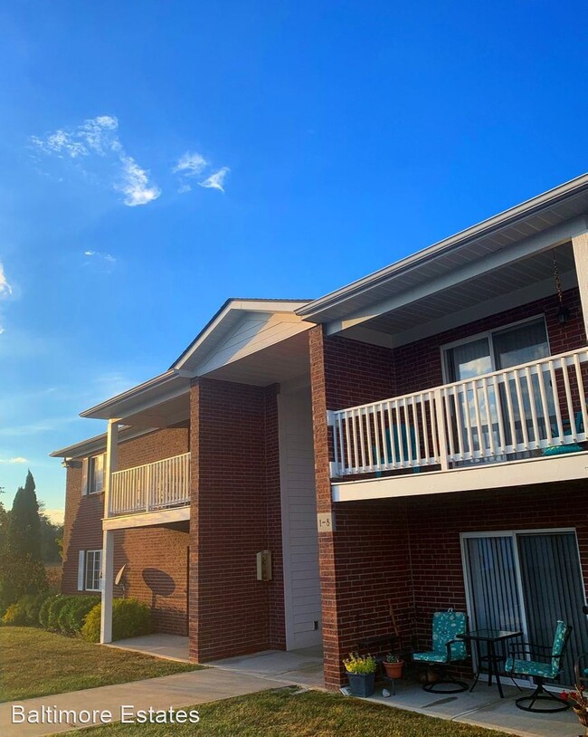 Foto del edificio - 135 Vivian Ln
