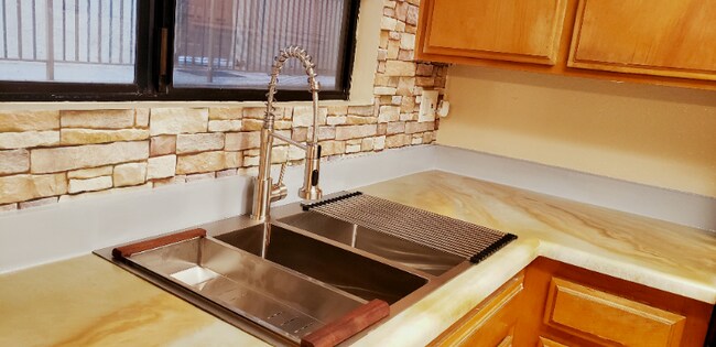 Building Photo - 514 Coronado Ave