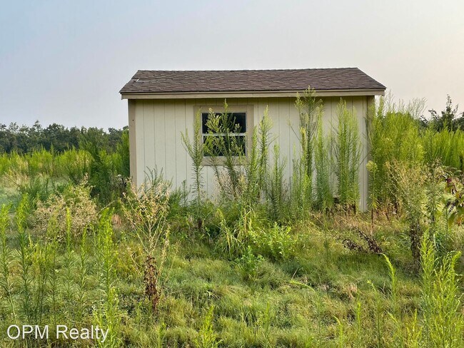 Building Photo - 3 br, 2 bath House - 19391 NE 63rd St.