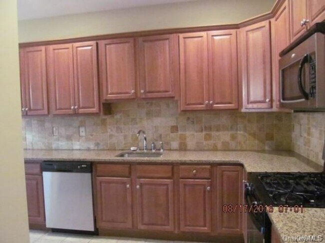 Building Photo - 23 Winhaven Ct