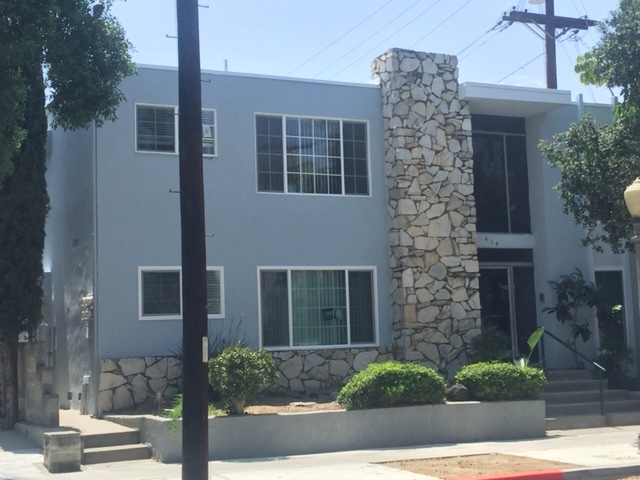 Spacious 2 bed., 2 bath. Available in Glendal - 414 E Doran St