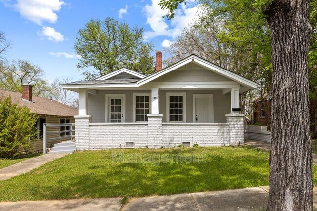 Foto del edificio - 3840 40th Ave N