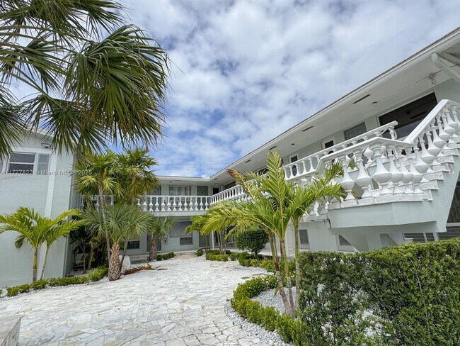 Foto del edificio - 915 Intracoastal Dr