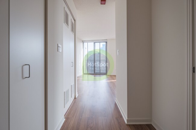 Foto del edificio - 424 W Grand Ave
