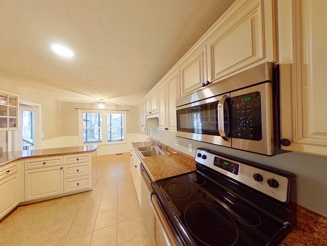 Foto del edificio - 7030 Trevor Ln