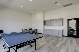 Building Photo - 10435 Anchorage Passage