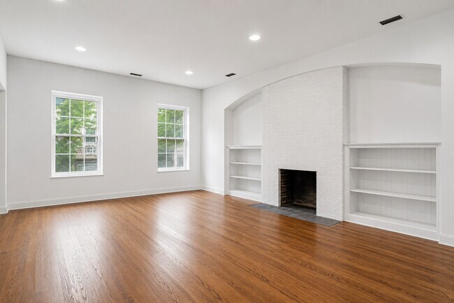 Foto del edificio - 6914 N Sheridan Rd