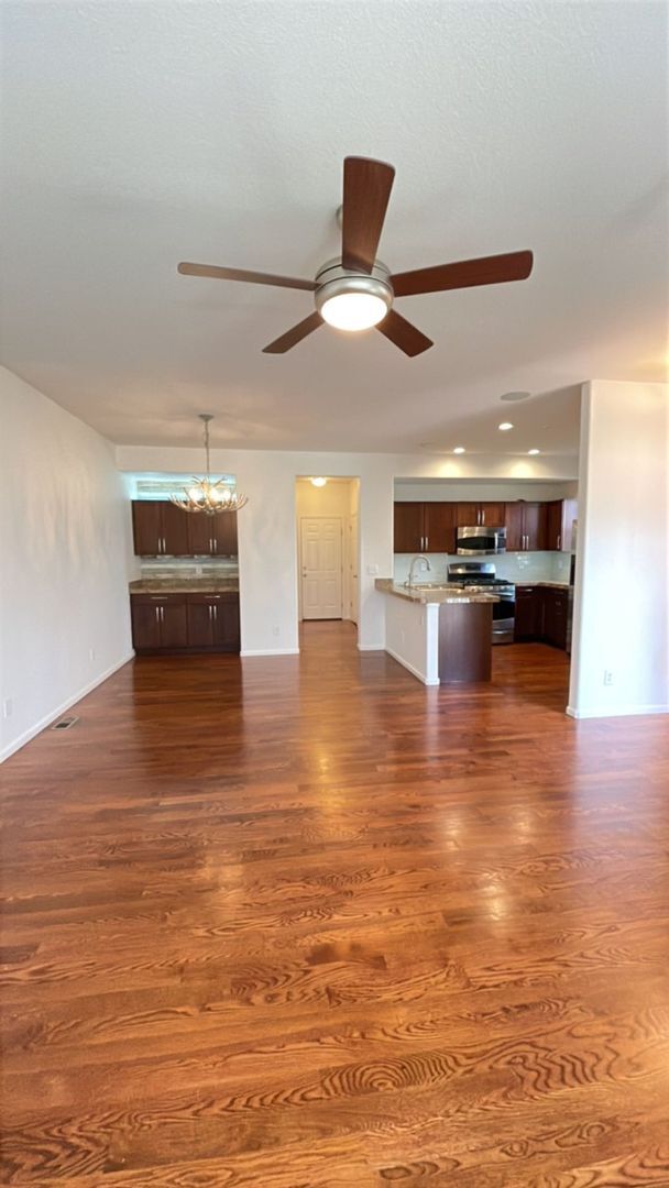 Foto del edificio - Charming 2 Bedroom, 2.5 bath Townhome in Fabulous Erie, Co!