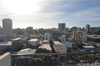 Building Photo - 1571 Piikoi St