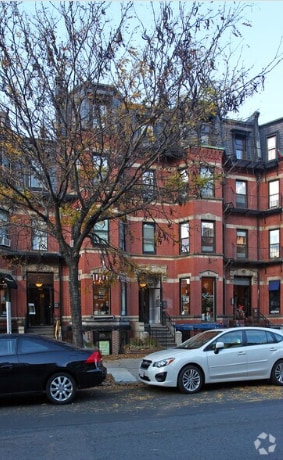 Primary Photo - 225 Newbury St