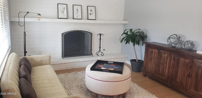 Foto del edificio - 4440 E Campbell Ave