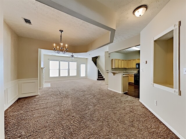 Building Photo - 507 Pond Lillies Road