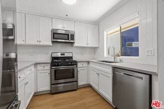 Building Photo - 16100 Sunset Blvd