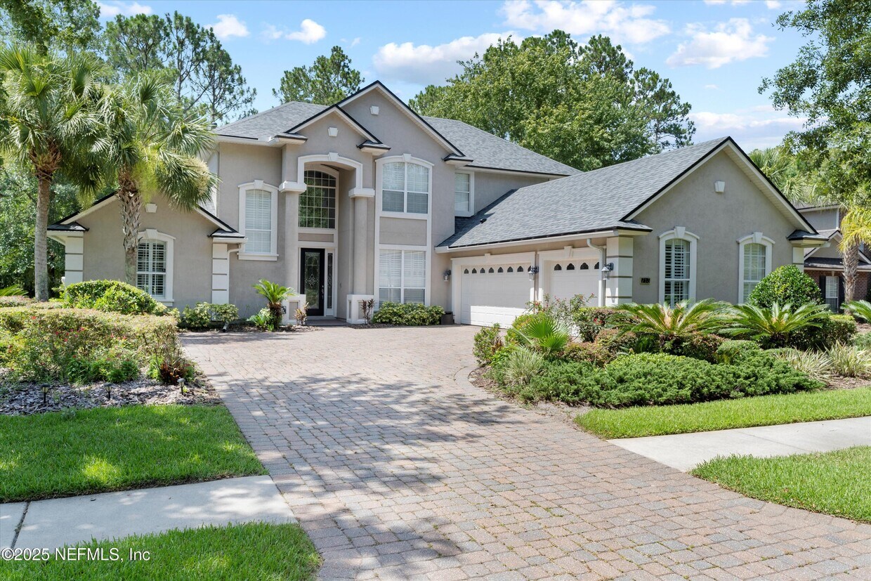 Foto principal - 713 Carthage Pl