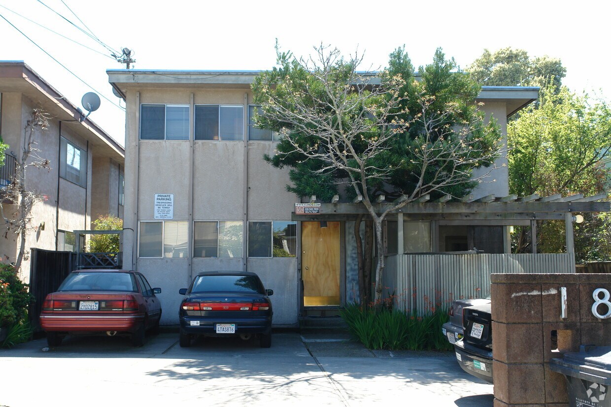 Building Photo - 1818 Virginia St