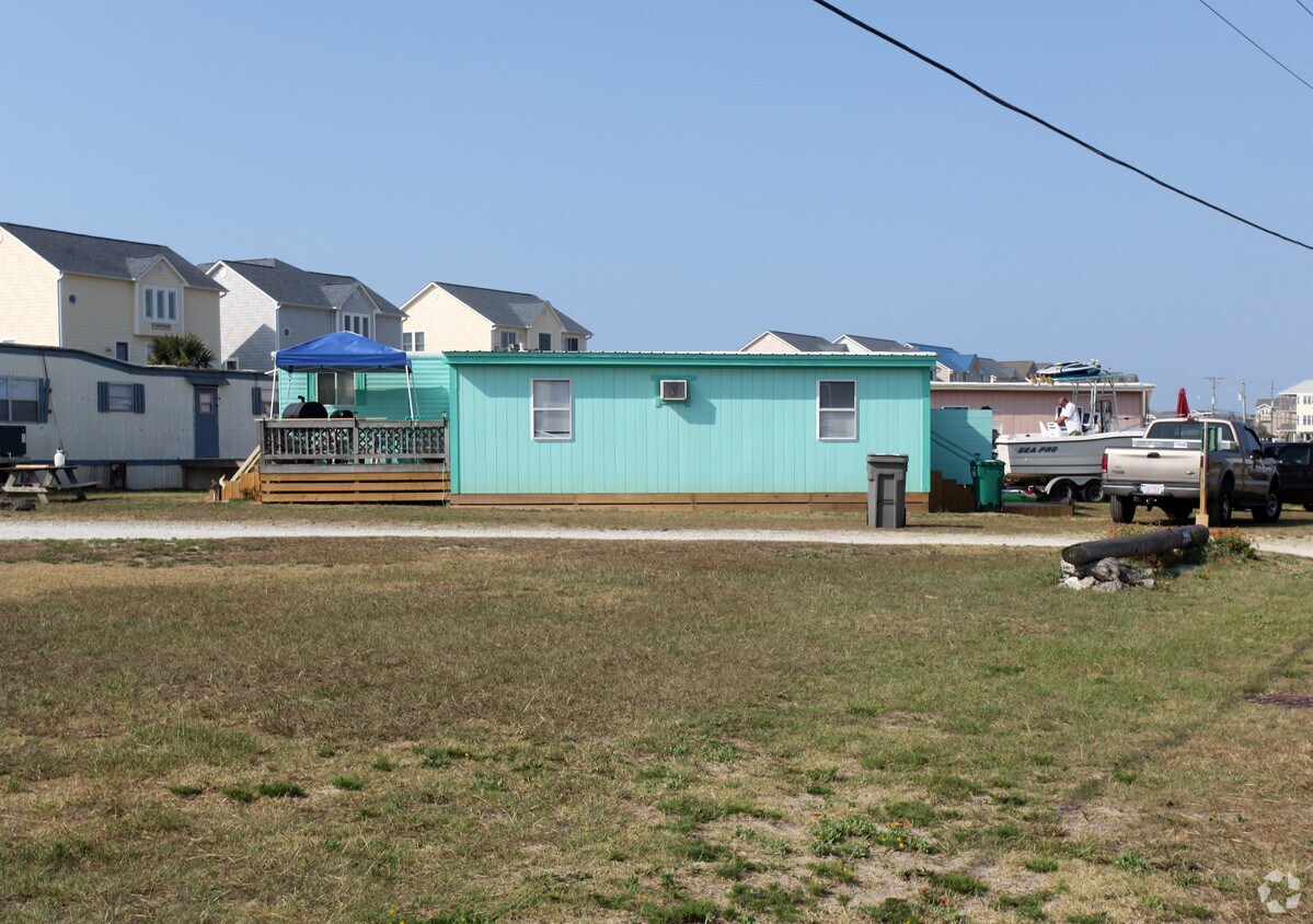 Foto del edificio - 780 N Topsail Dr