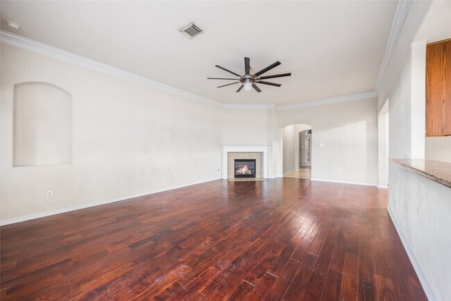 Foto del edificio - 15410 Redbud Dale Ct